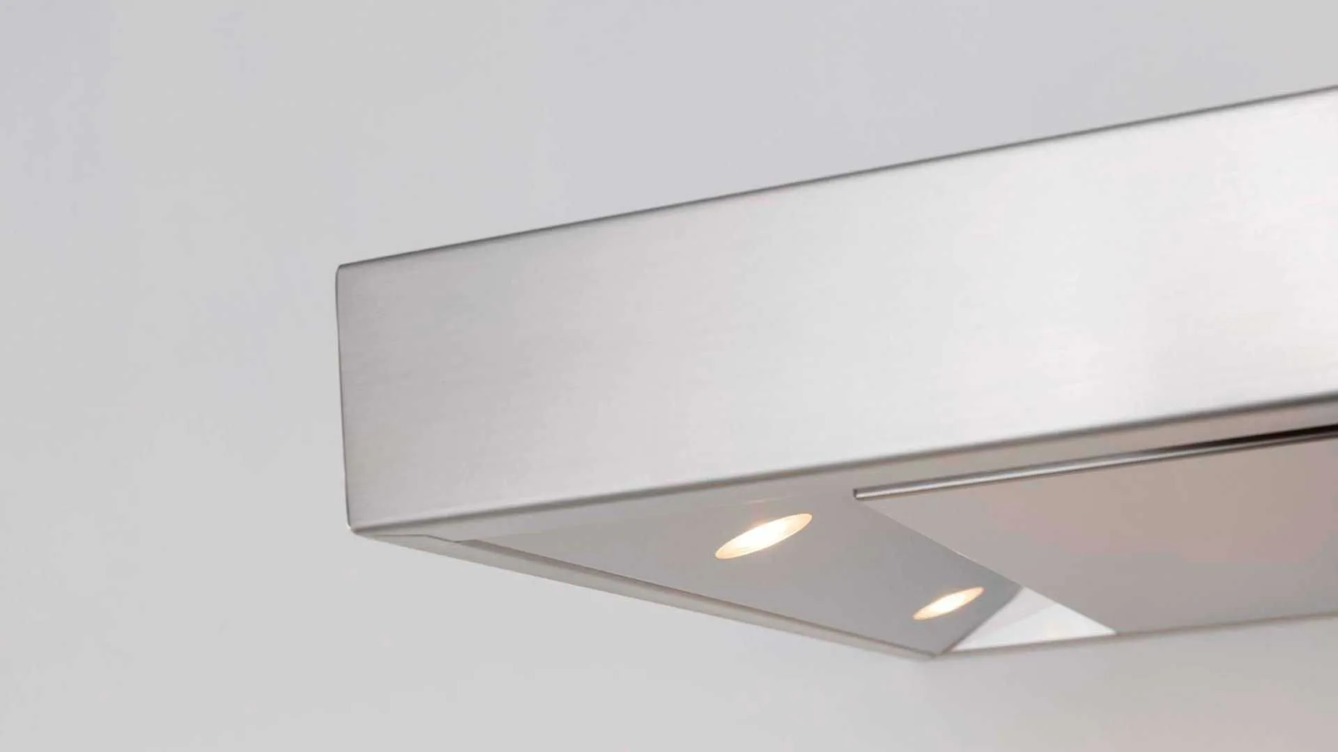 Novy wall-mounted air purifier Flatline 7615