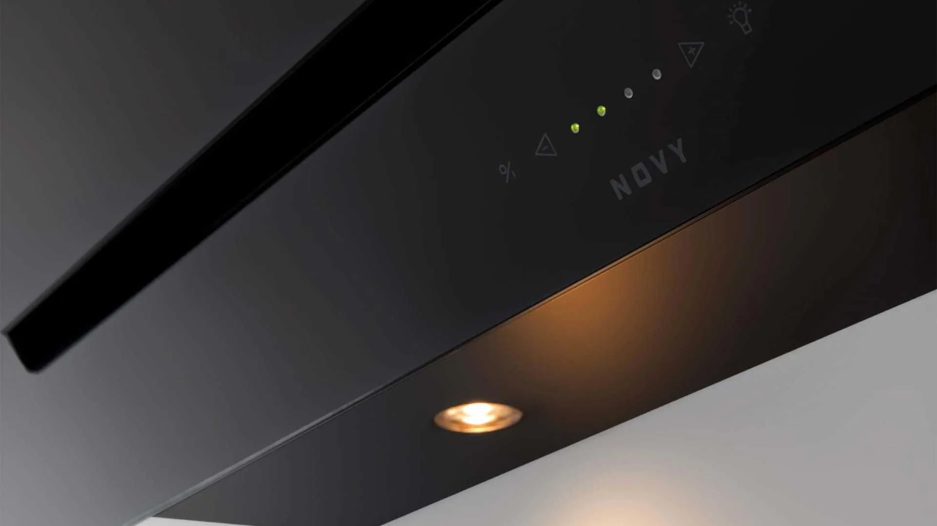 Novy wall-mounted air purifier Vision 7853