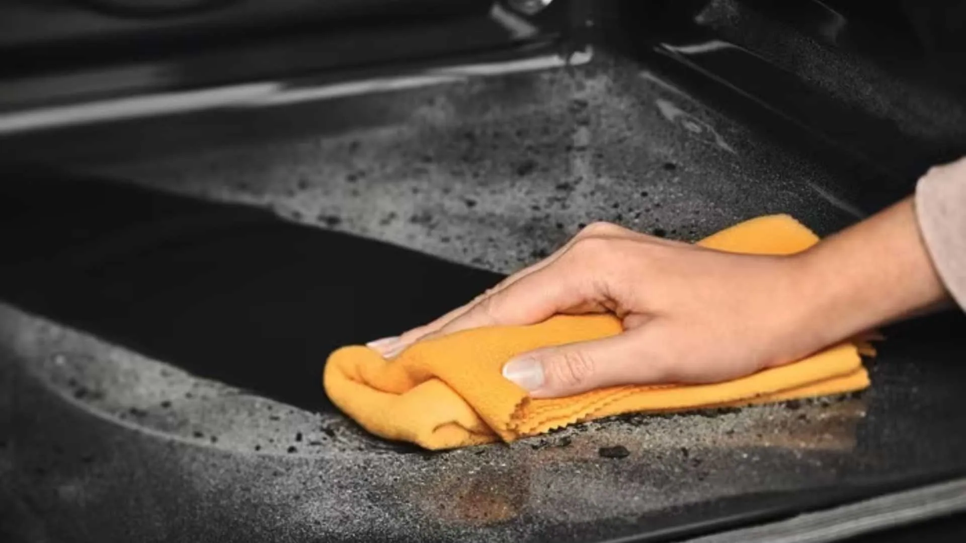 Electrolux ahi 600 seeria SteamBake toiduanduriga