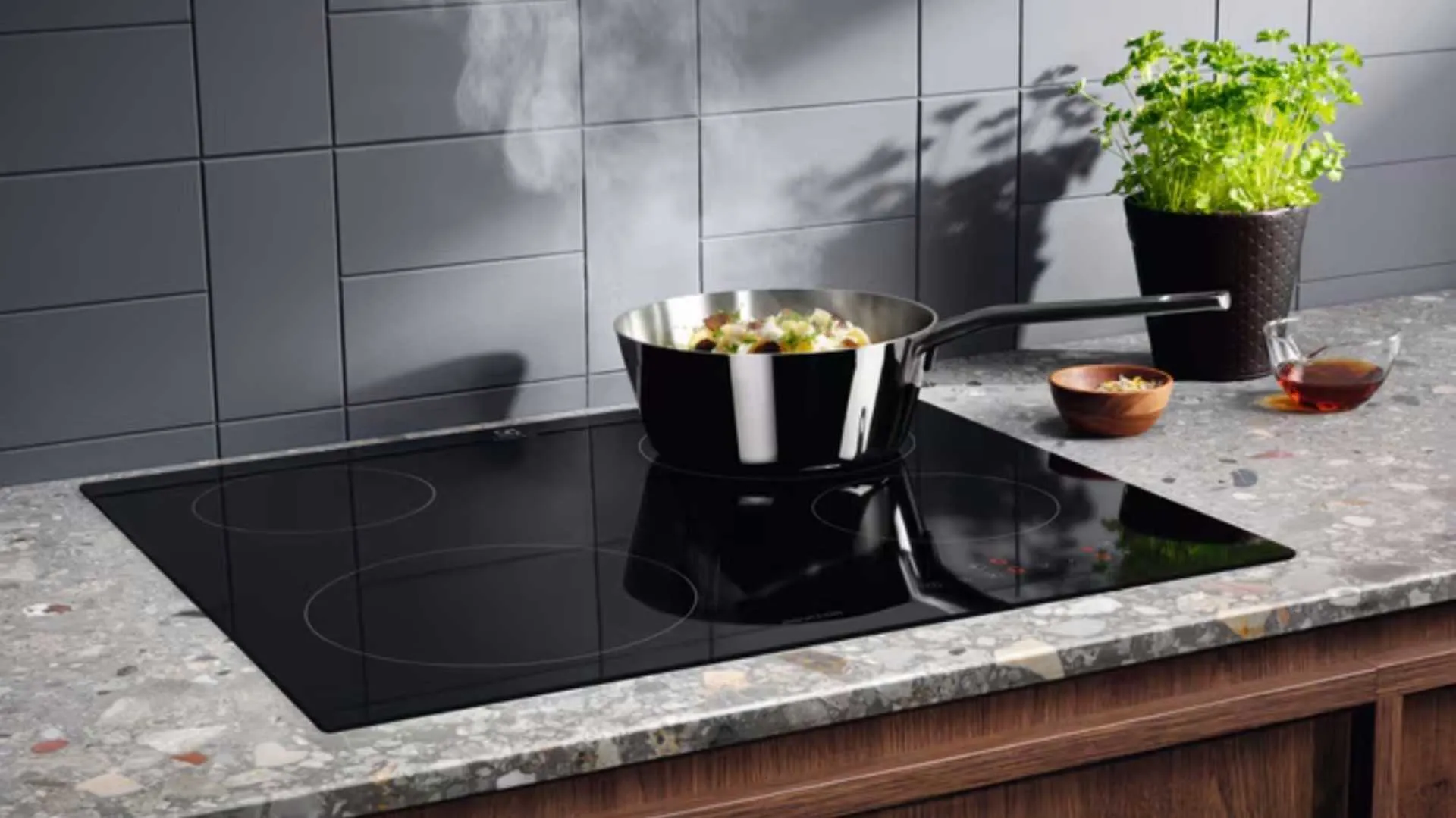 Electrolux induktsioonpliidiplaat 60 cm 300 Seeria