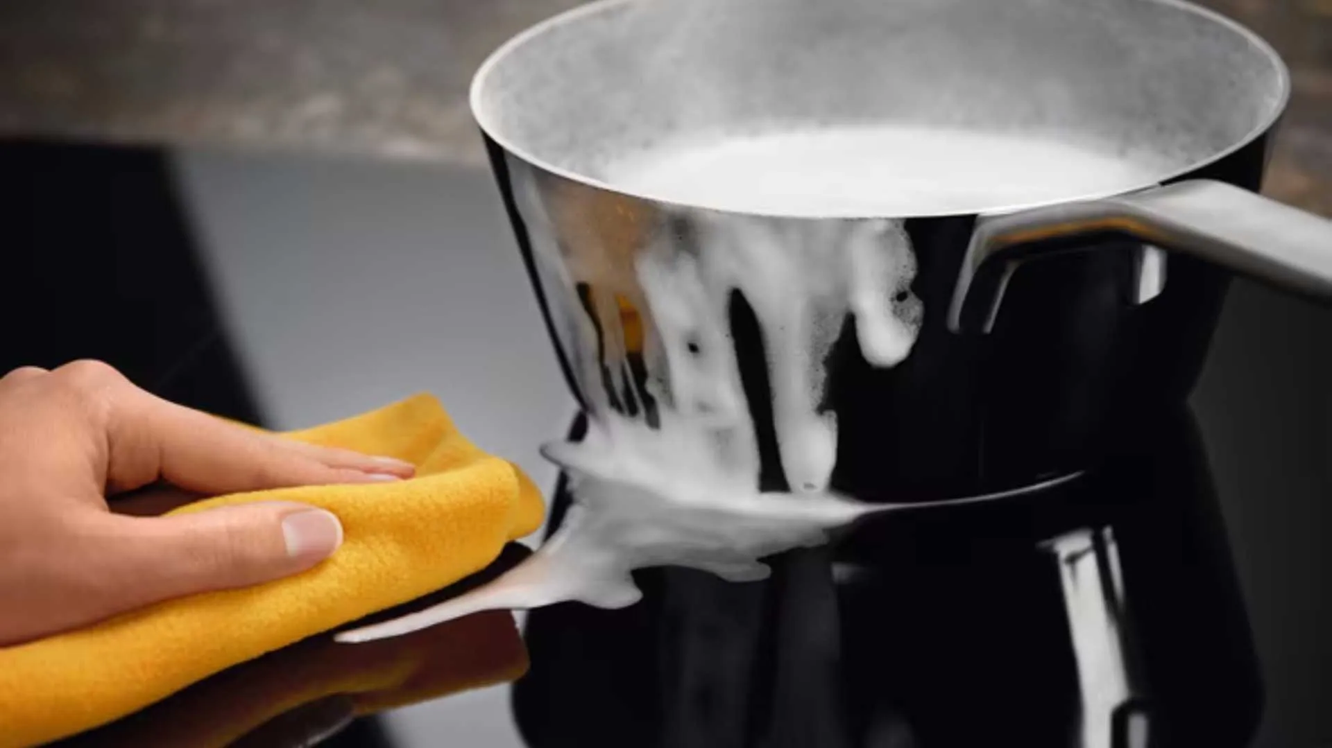 Electrolux induktsioonpliidiplaat 29 cm 300 seeria kitsas