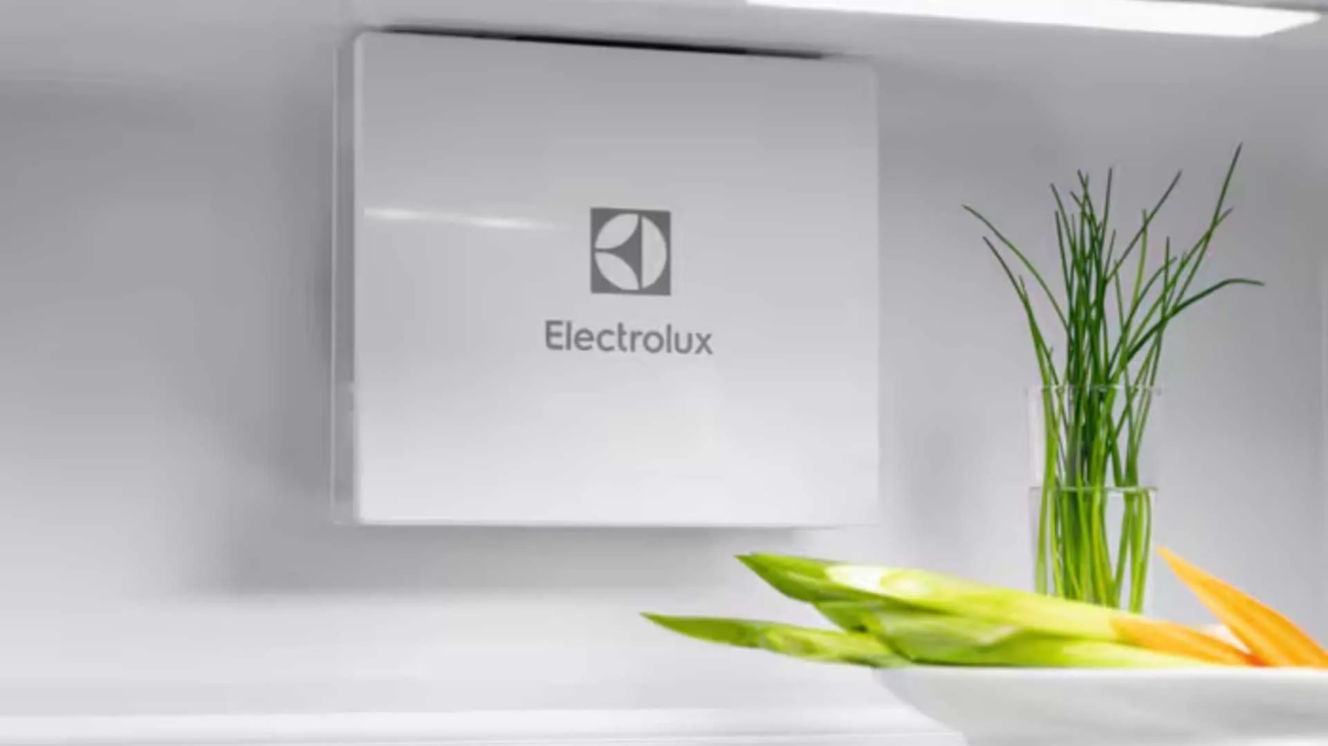 Electrolux integreeritav Külmik-sügavkülmik 500 seeria Low frost-süsteem 177.2 cm
