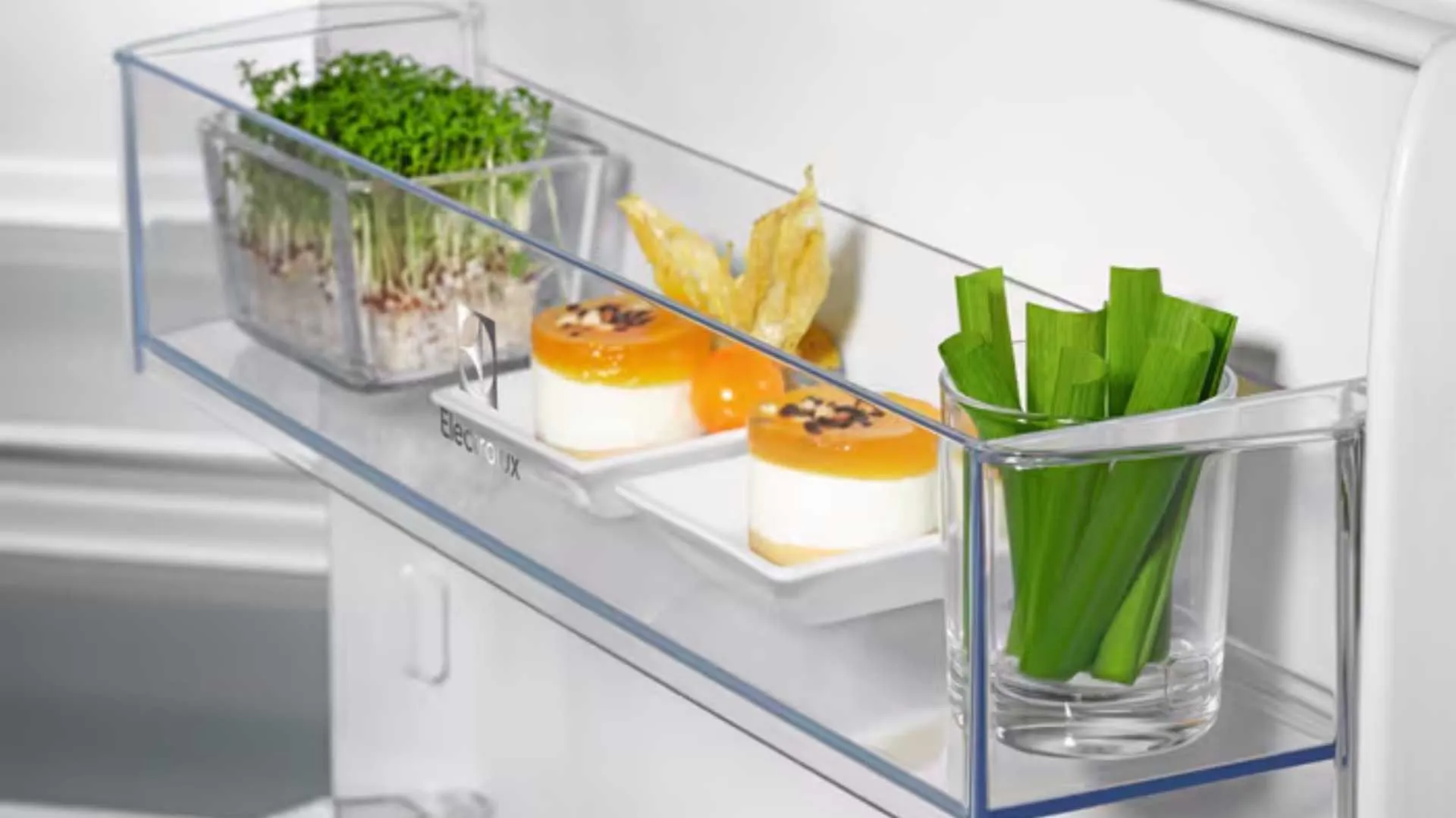 Electrolux integreeritav Külmik-sügavkülmik 500 seeria Low frost-süsteem 177.2 cm