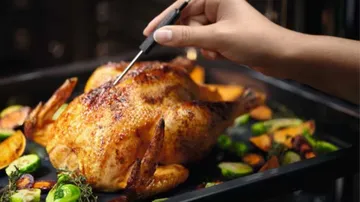 Electrolux ahi 600 seeria SteamBake toiduanduriga